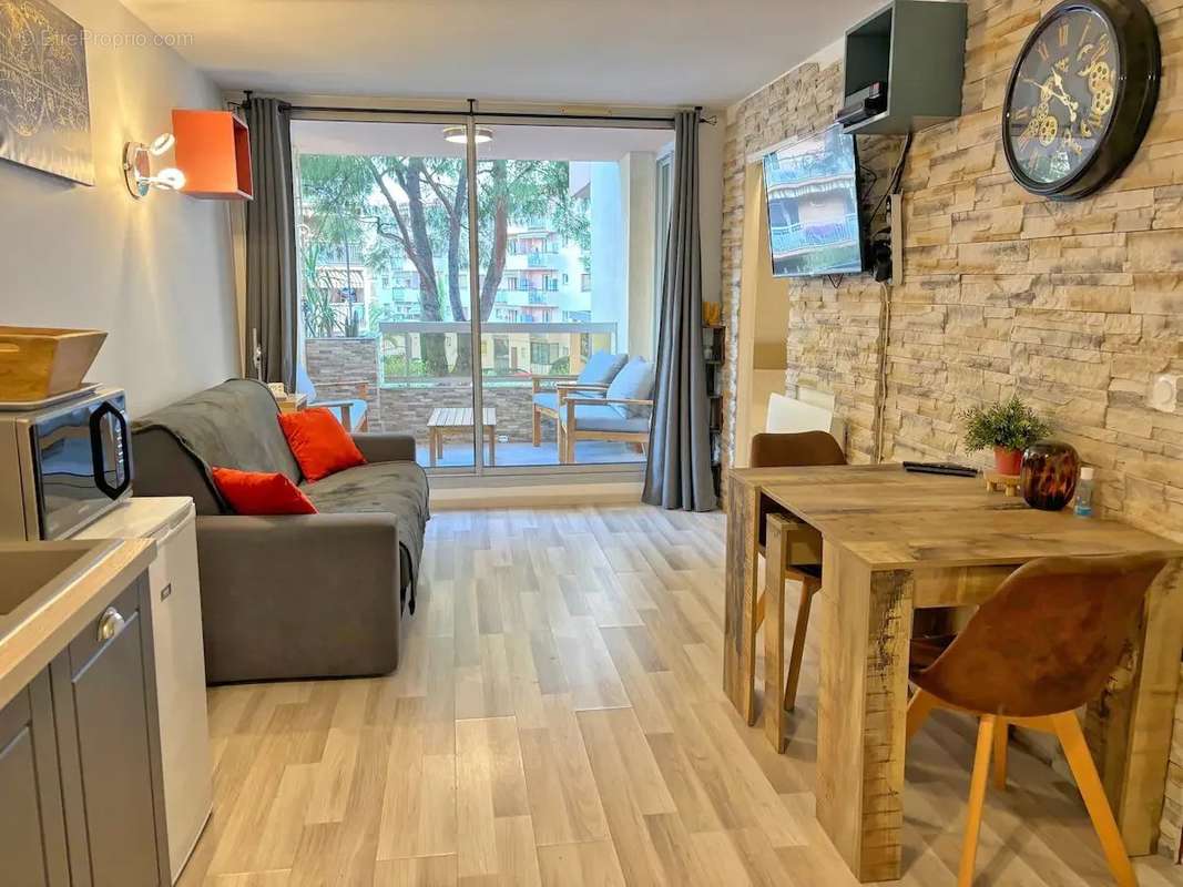 Appartement à ROQUEBRUNE-CAP-MARTIN