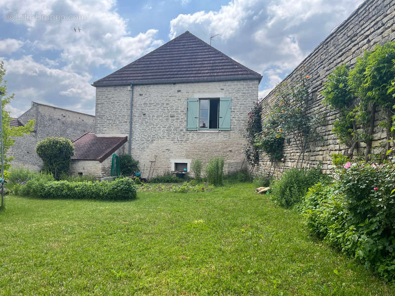 Maison à MONTBARD