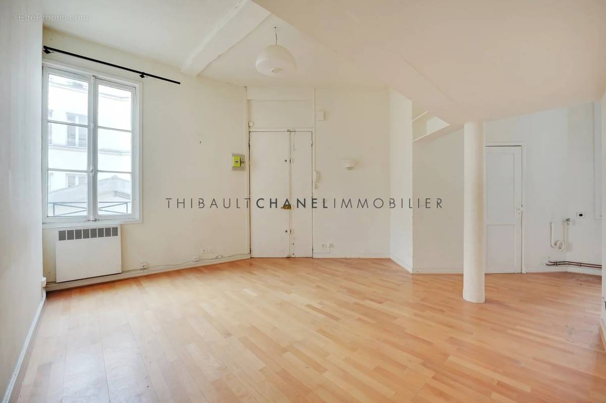 Appartement à PARIS-11E