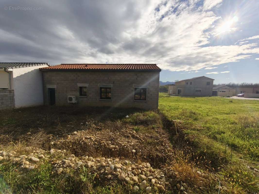 Maison à SAINT-LATTIER