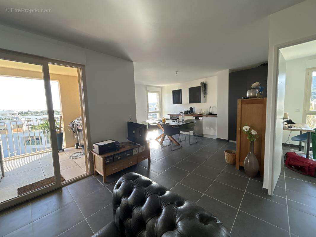 Appartement à HYERES