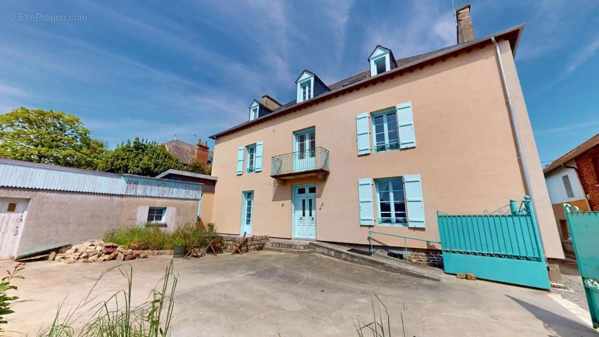 Appartement à LA CHAPELLE-DES-FOUGERETZ