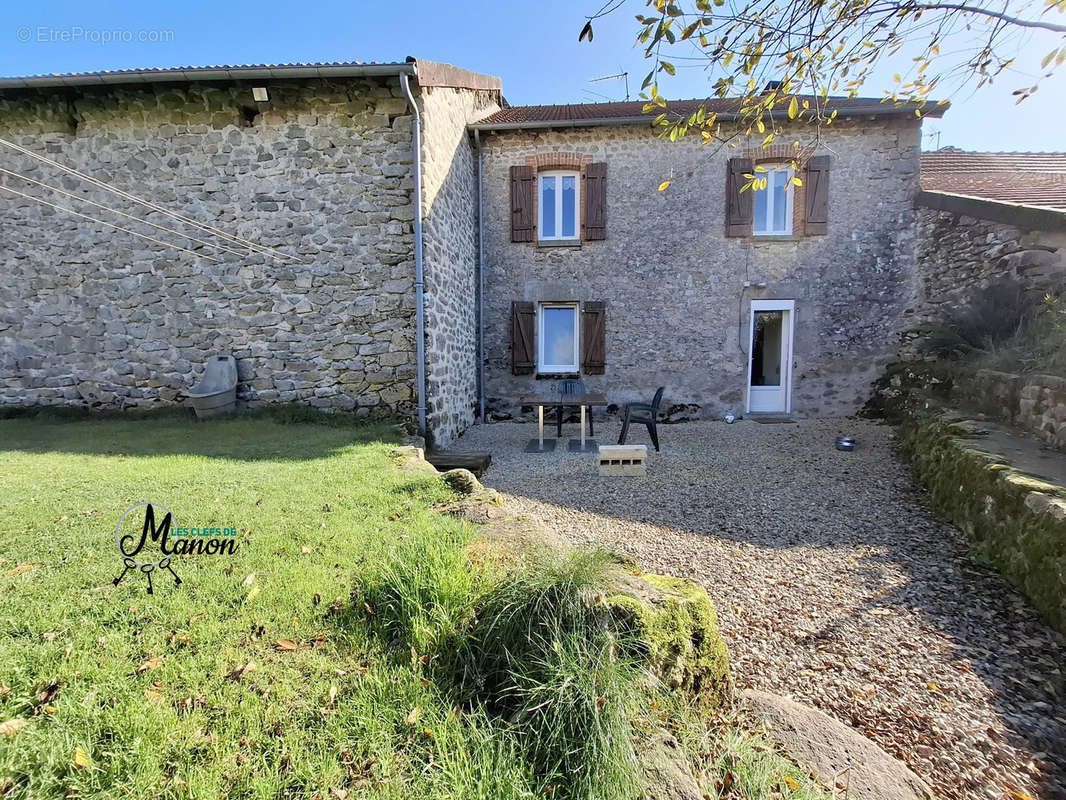 Maison à SAINT-LEGER-LA-MONTAGNE