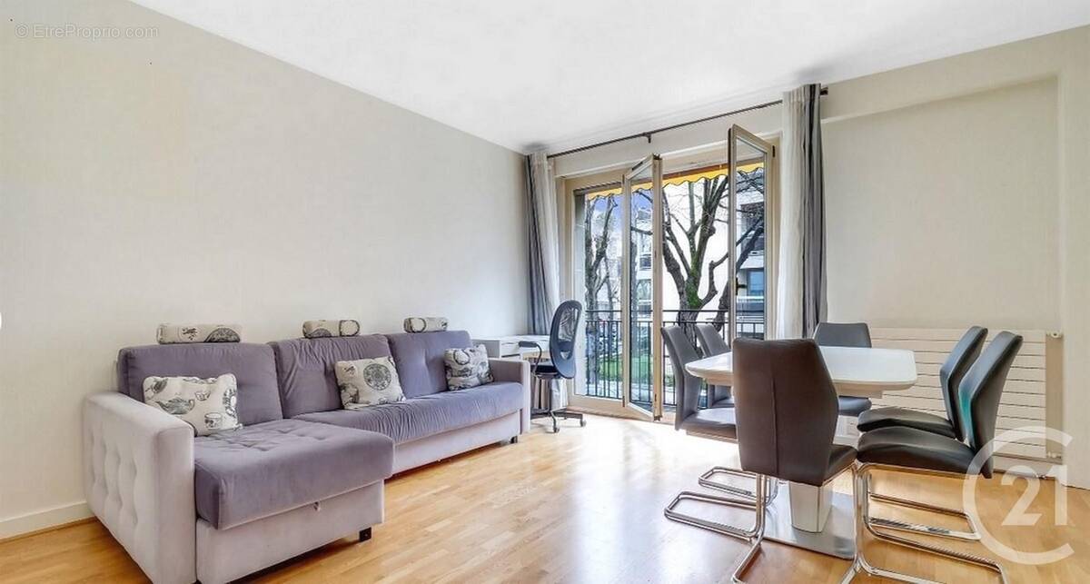 Appartement à NEUILLY-SUR-SEINE