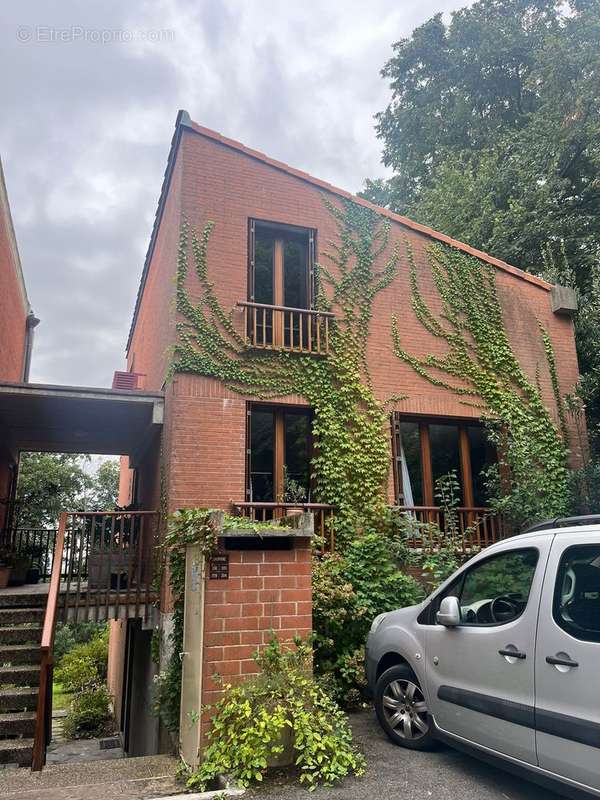 Appartement à RAMONVILLE-SAINT-AGNE