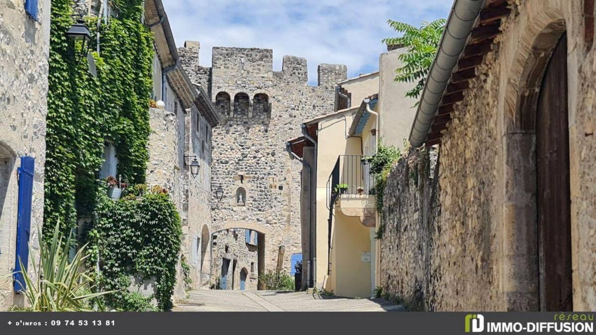 Maison à ROCHEMAURE