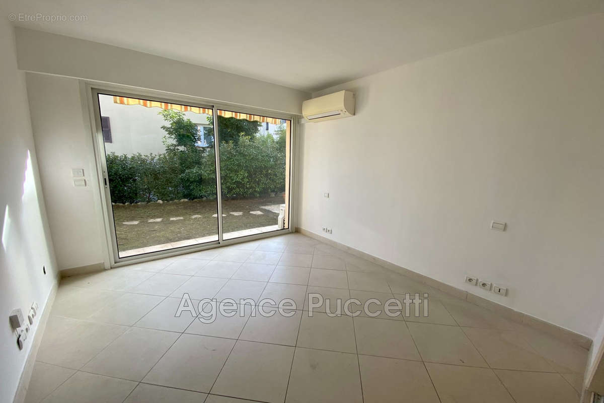 Appartement à VENCE