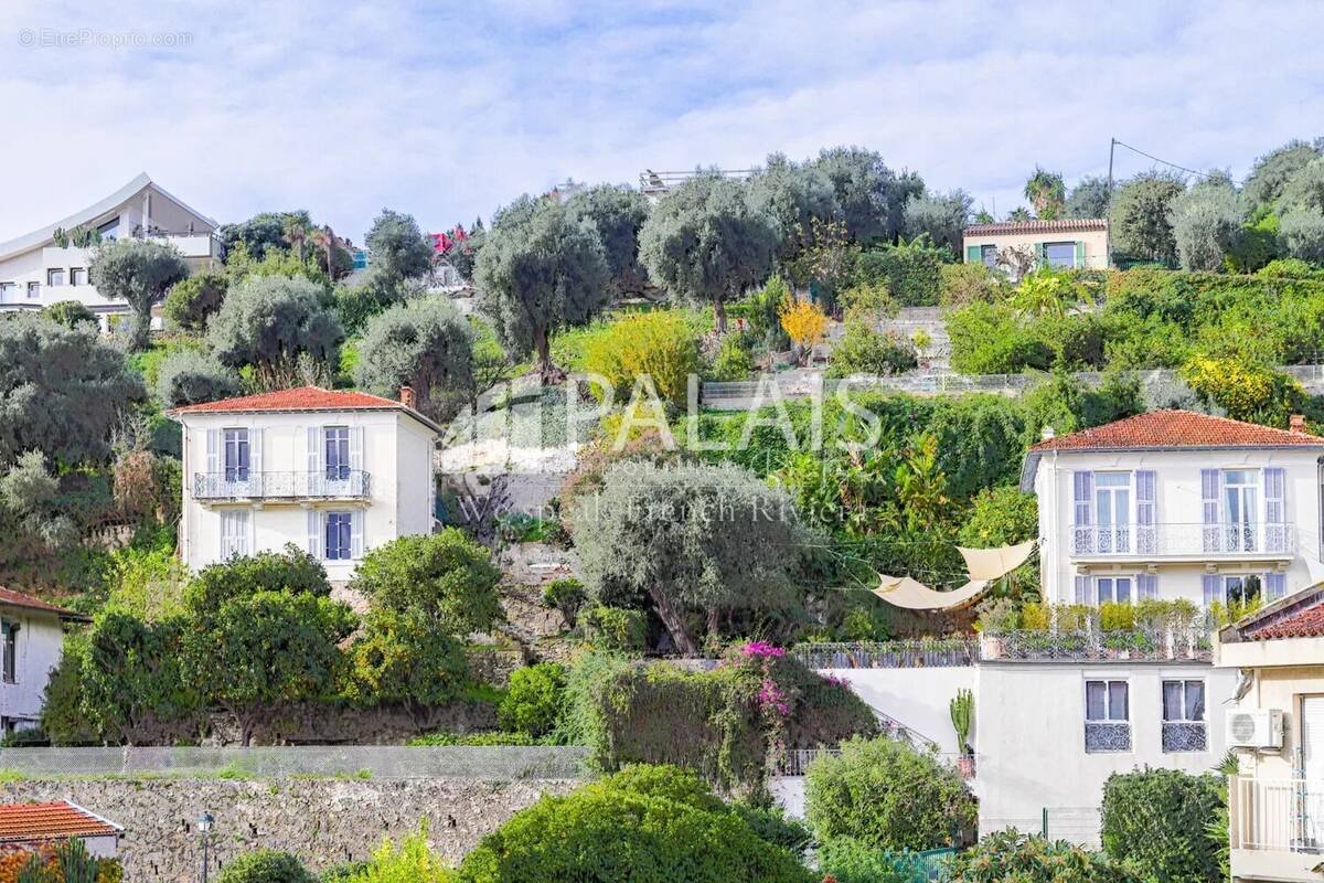 Appartement à BEAULIEU-SUR-MER