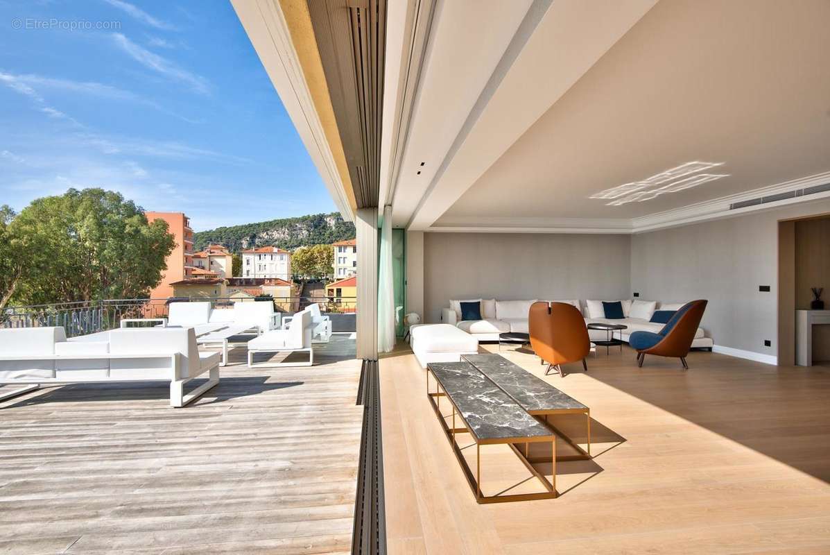 Appartement à VILLEFRANCHE-SUR-MER