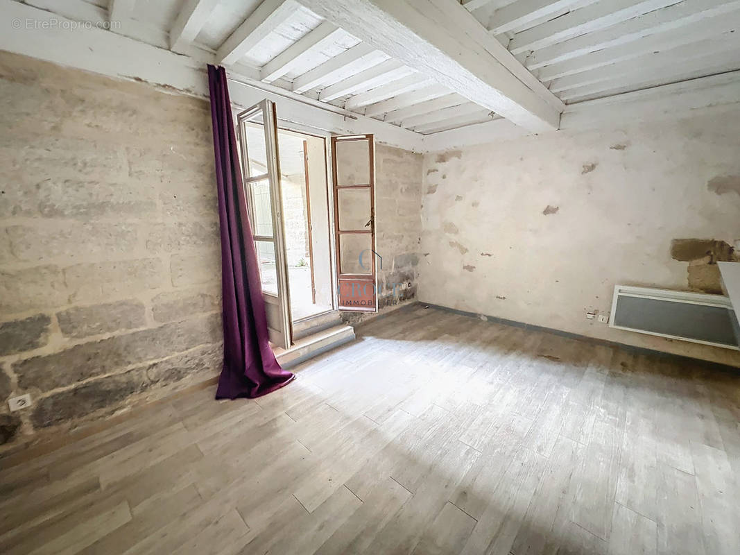 Appartement à UZES