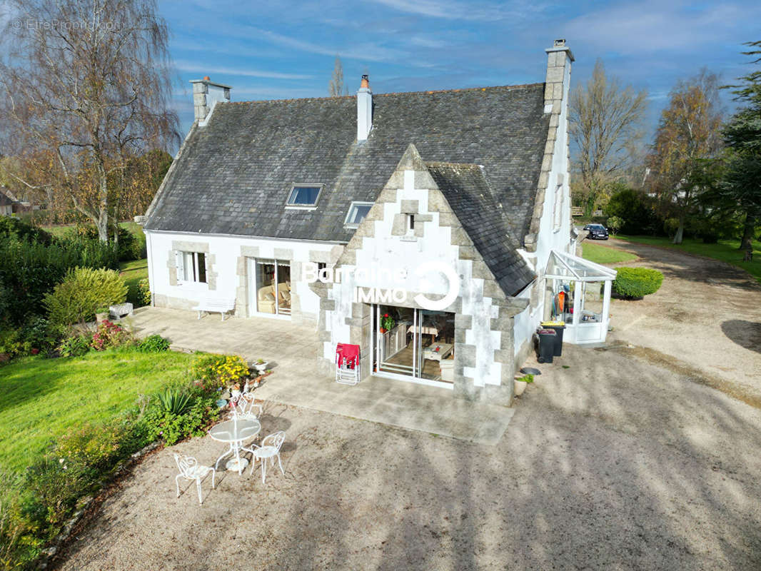 Maison à PLOUGONVEN