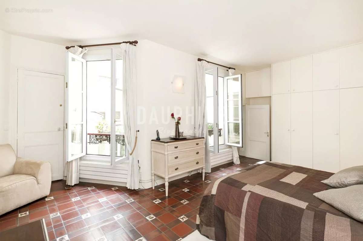 Appartement à PARIS-6E