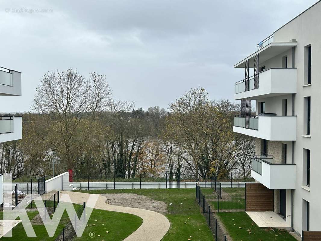 Appartement à SAINT-JEAN-DE-LA-RUELLE