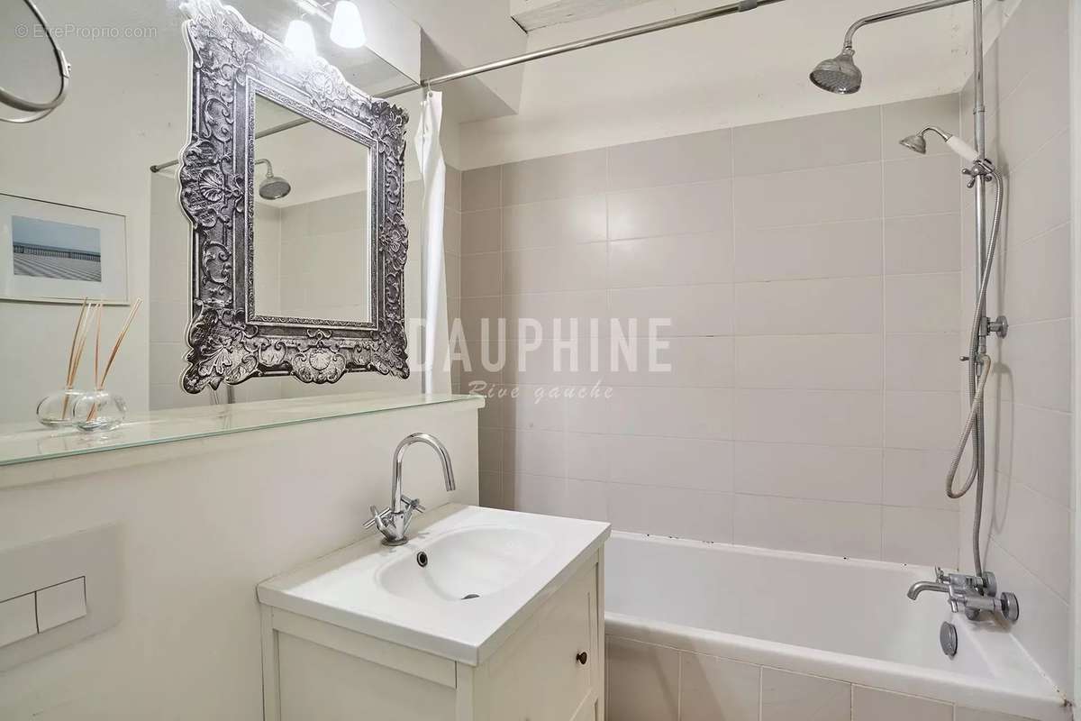 Appartement à PARIS-6E