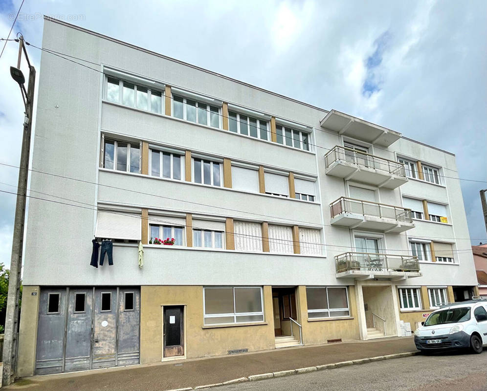 Appartement à MONTCEAU-LES-MINES