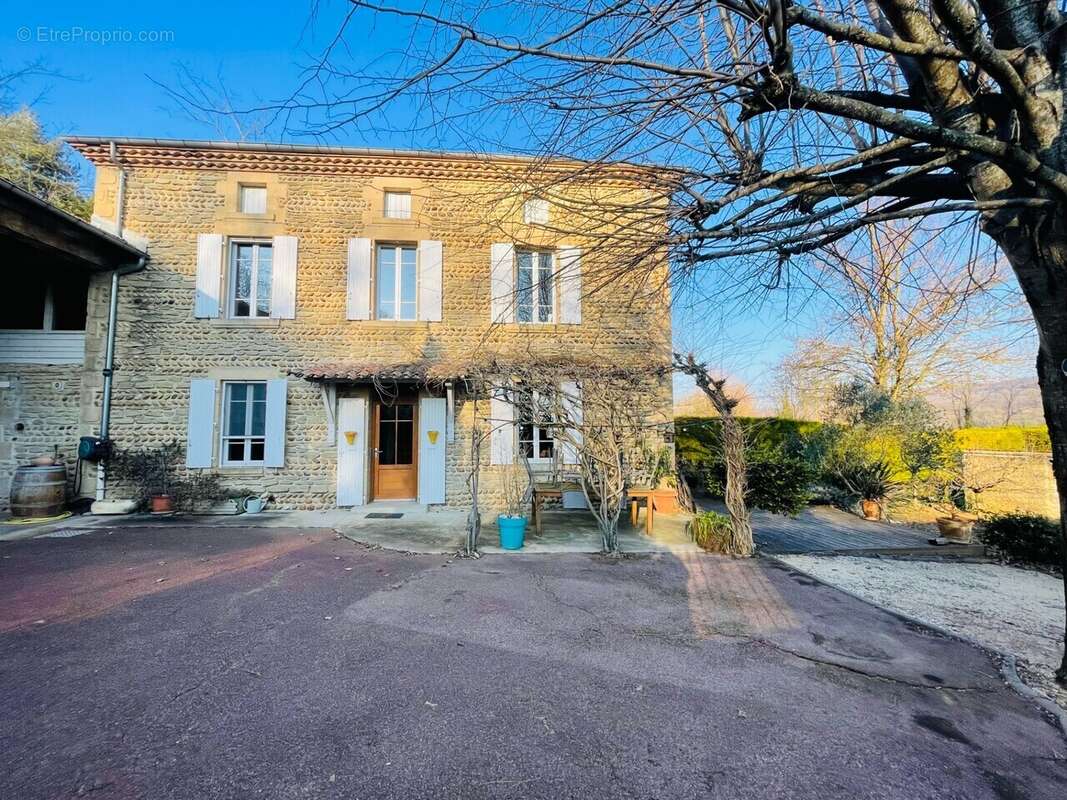 Maison à SAINT-DONAT-SUR-L&#039;HERBASSE