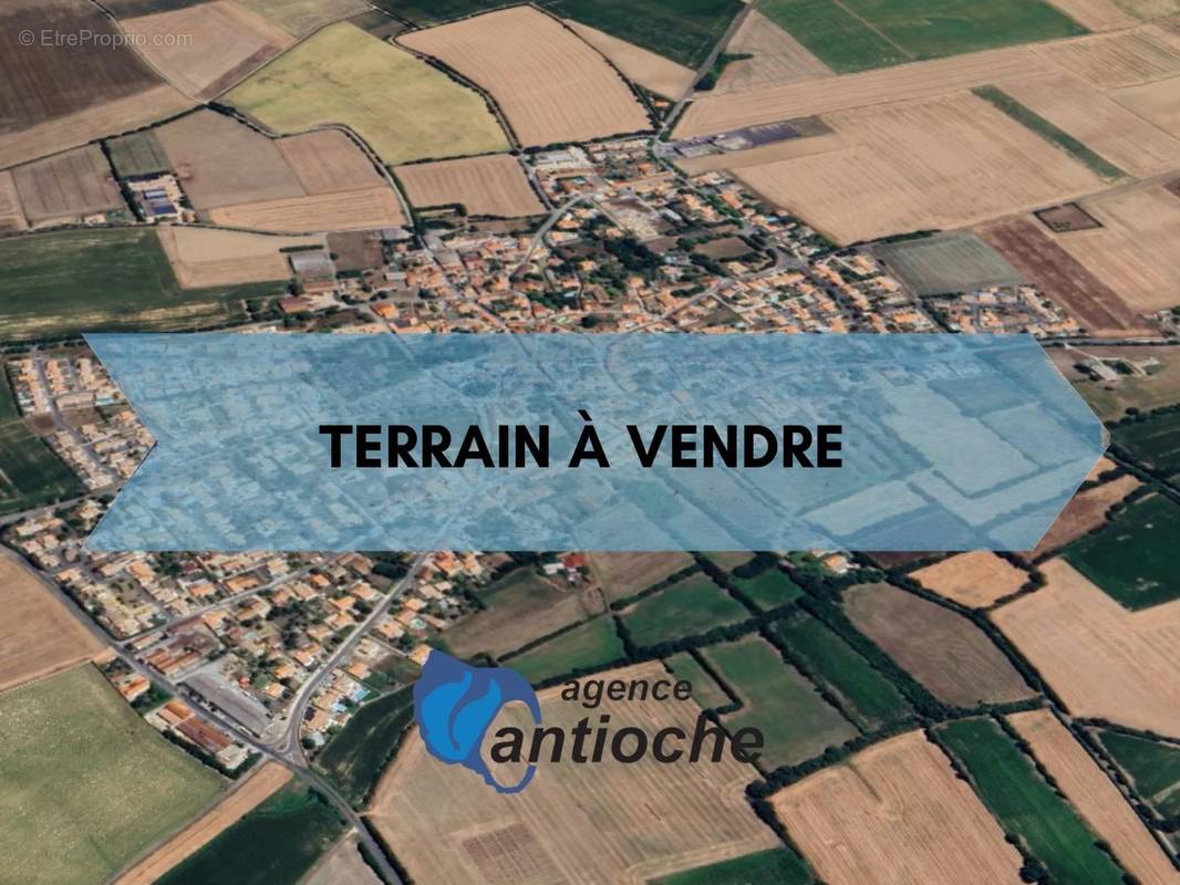 Terrain à THAIRE