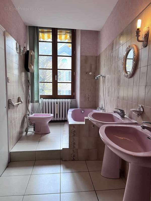 Appartement à AIX-LES-BAINS