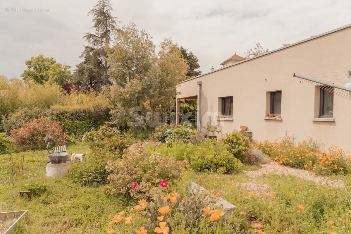 Maison à GIVRY