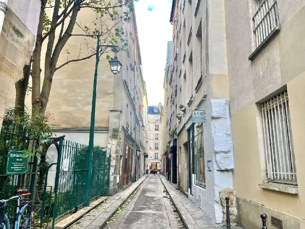 Appartement à PARIS-6E