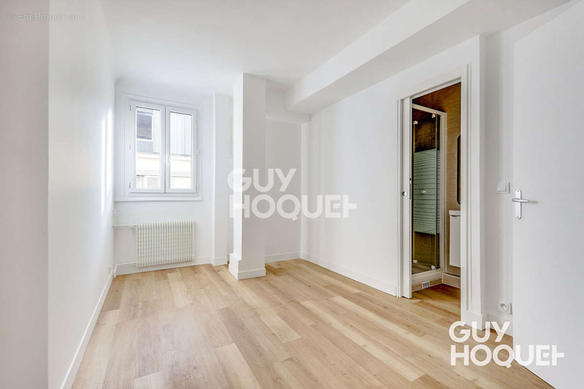 Appartement à PARIS-20E