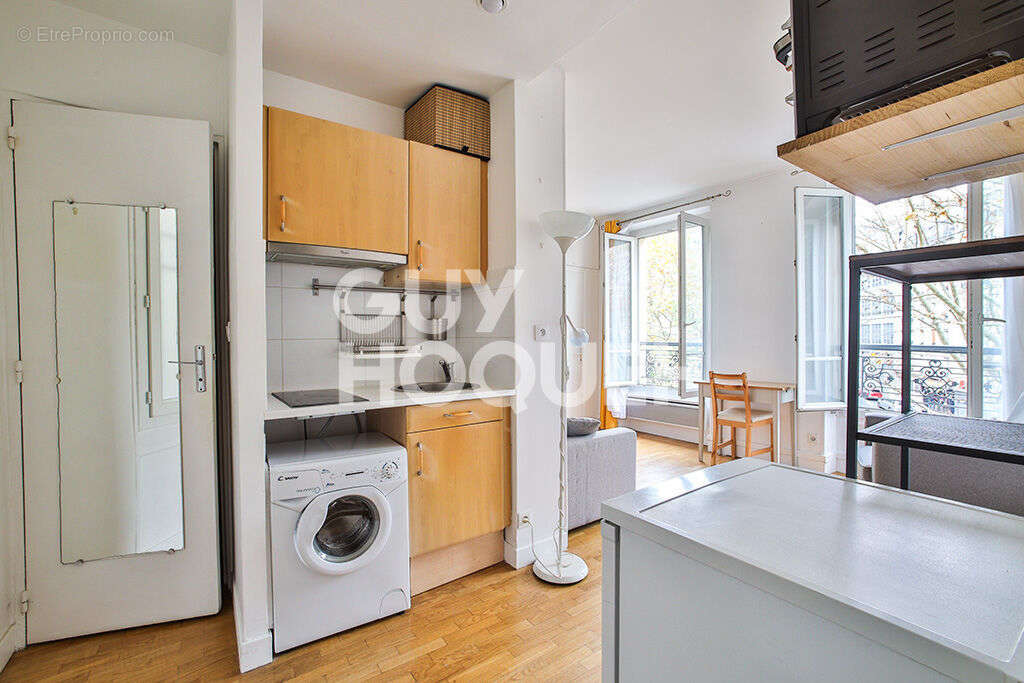 Appartement à PARIS-10E