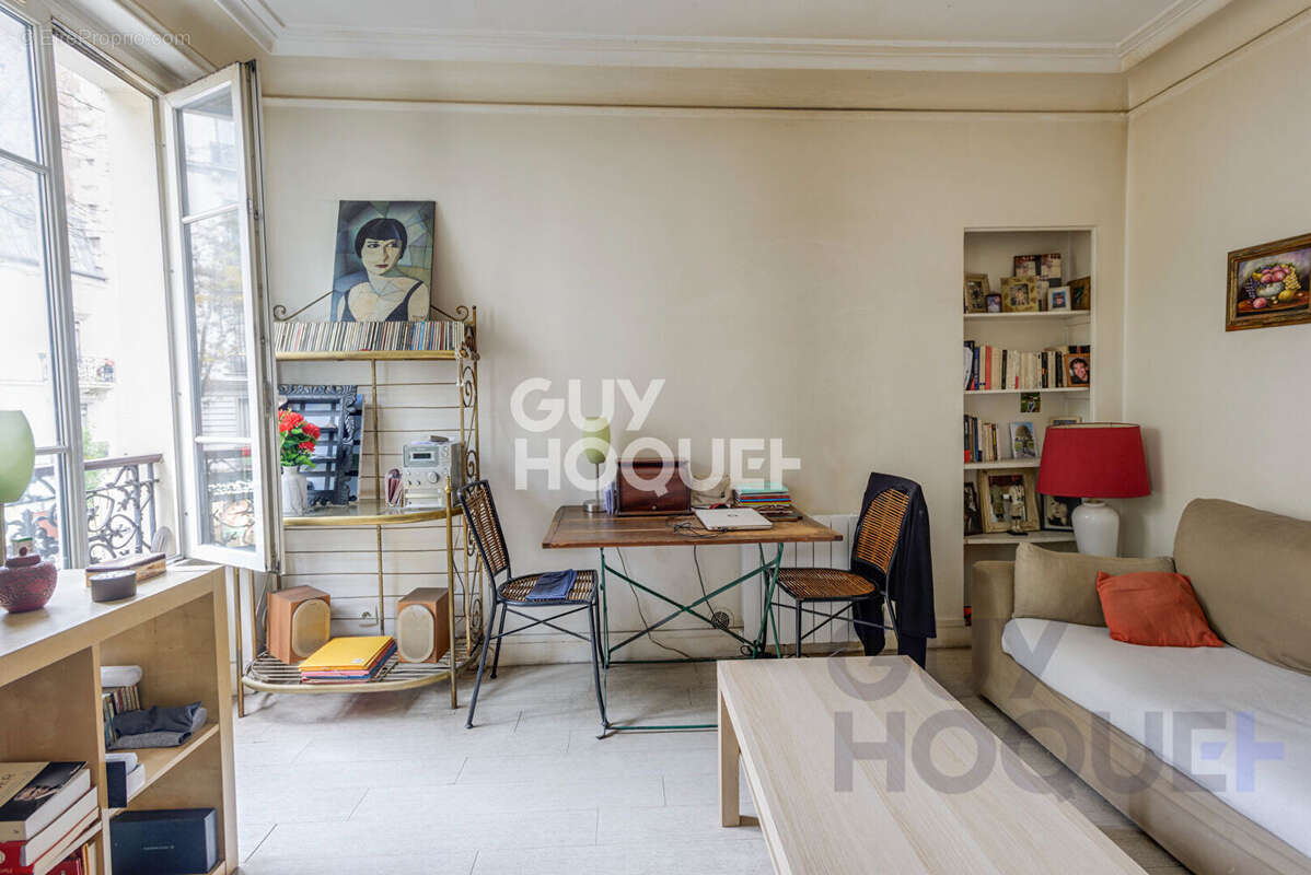 Appartement à PARIS-18E