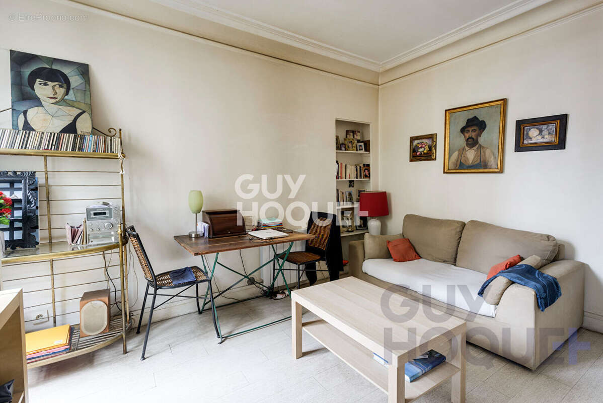 Appartement à PARIS-18E