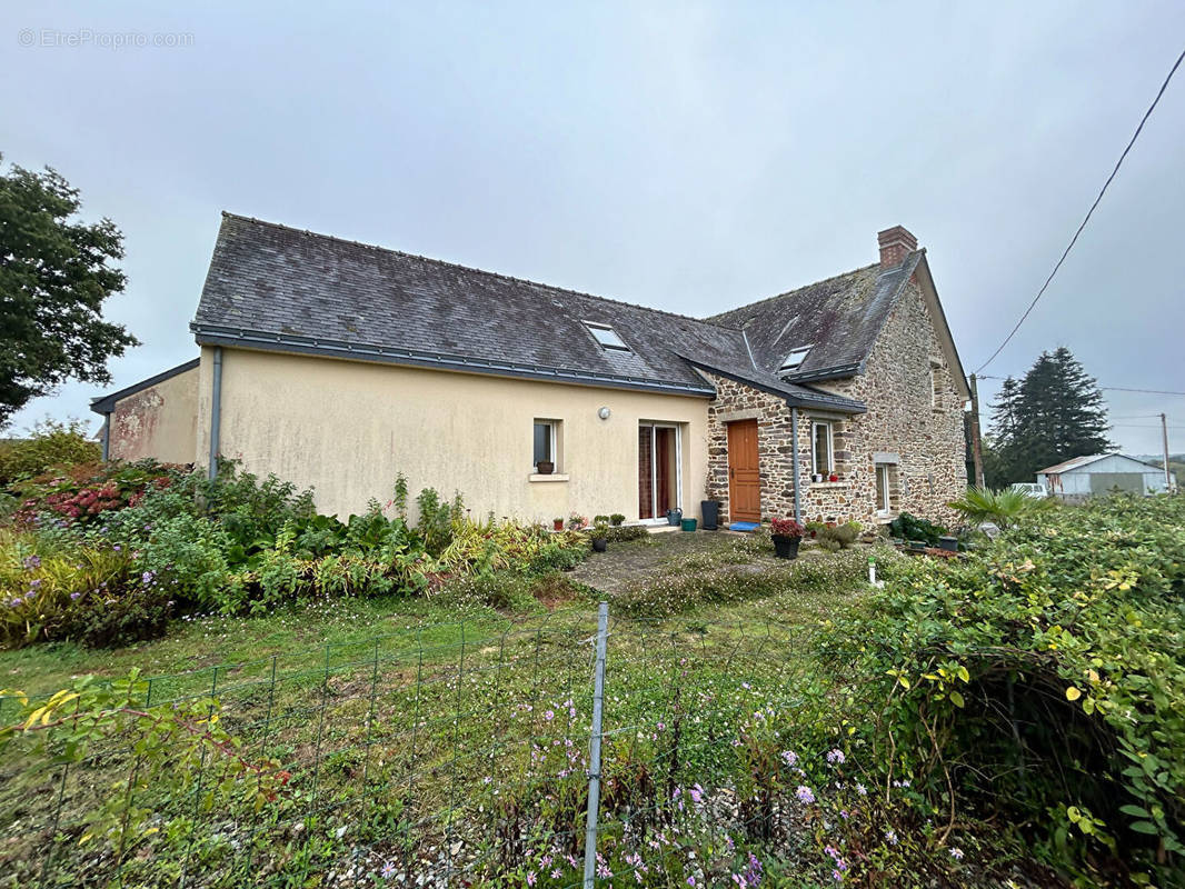 Maison à SAINT-SEGLIN