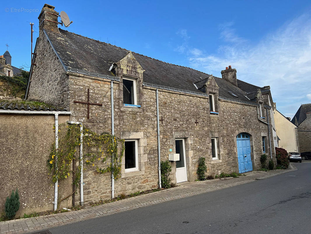 Maison à LIMERZEL