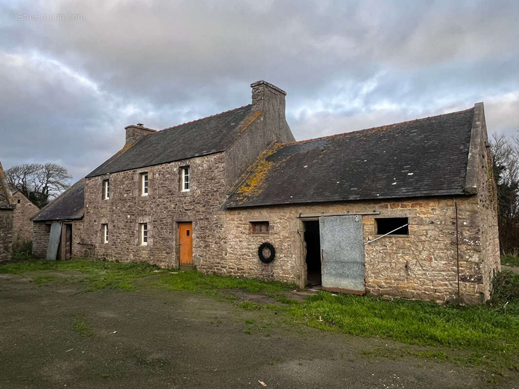 Maison à LANDUNVEZ