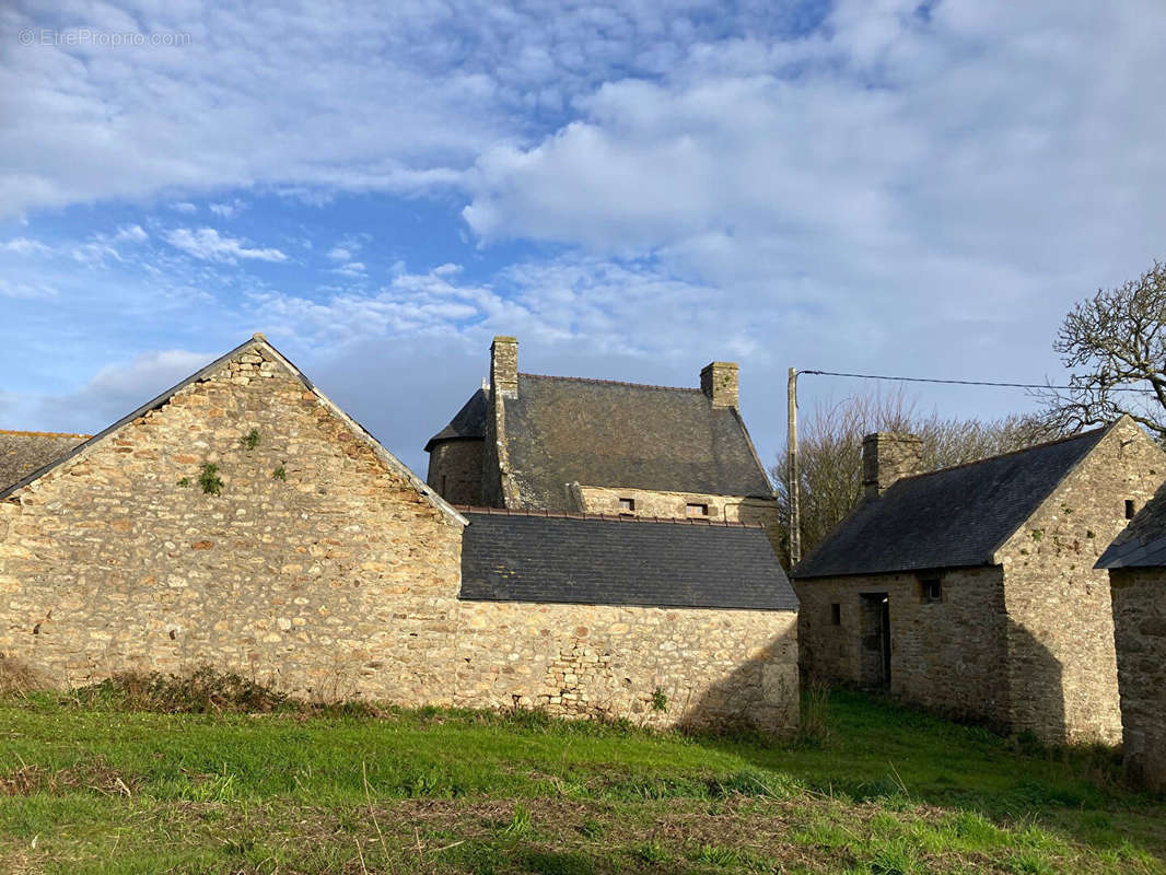 Maison à LANDUNVEZ