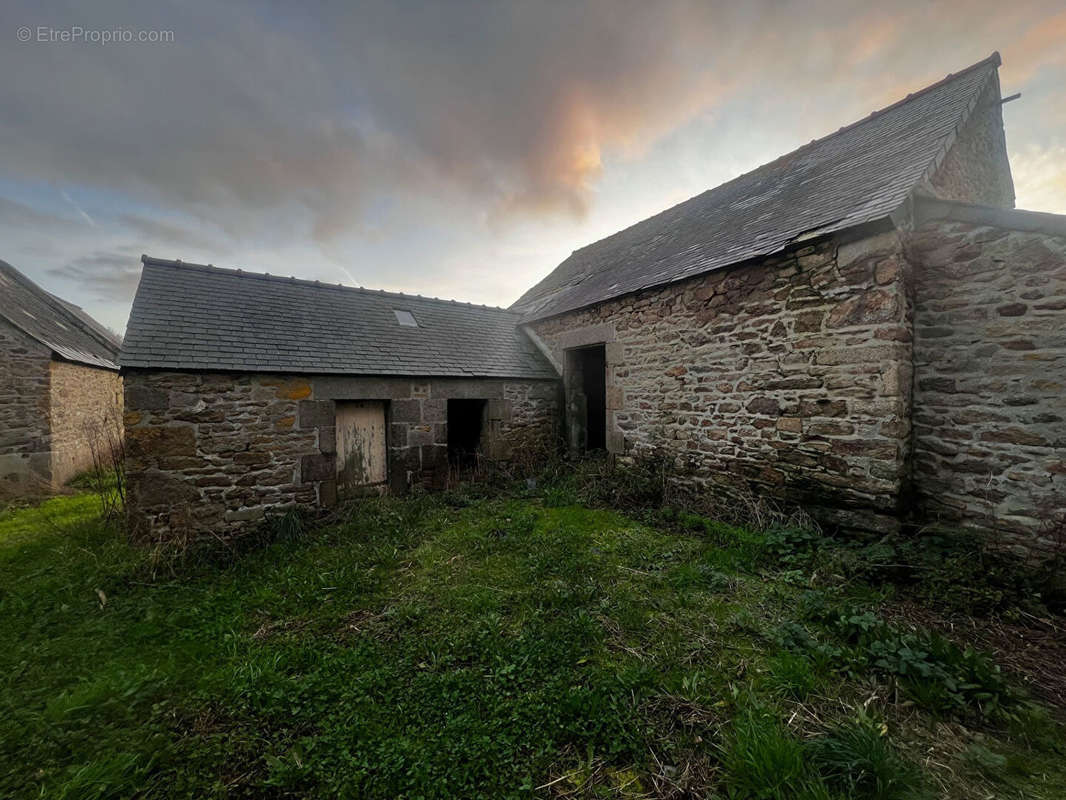 Maison à LANDUNVEZ