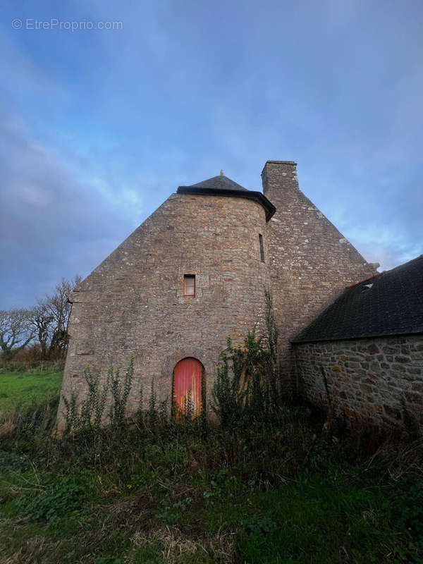 Maison à LANDUNVEZ