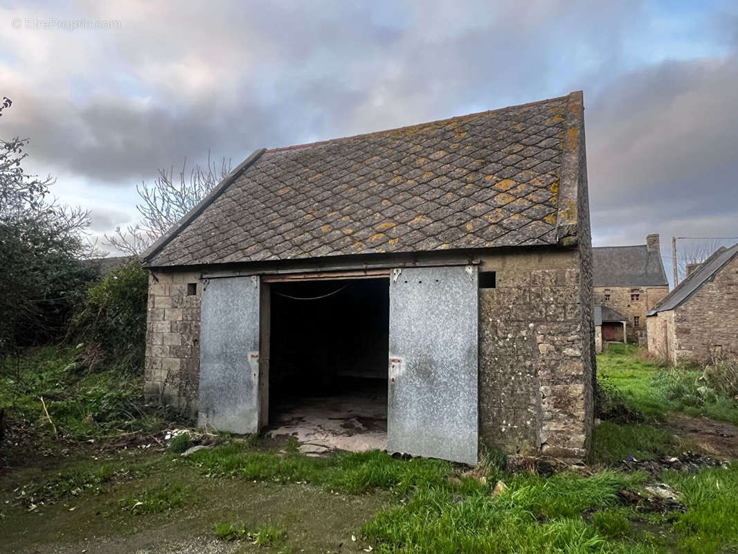 Maison à LANDUNVEZ