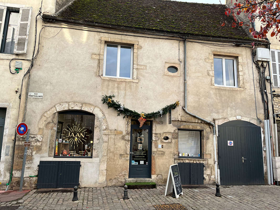 Commerce à BEAUNE