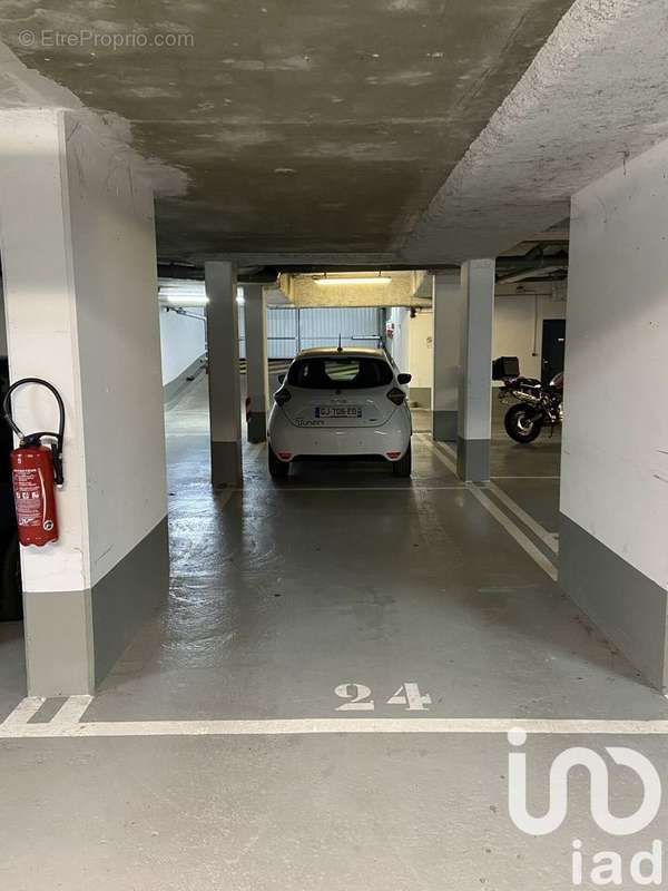 Photo 3 - Parking à ASNIERES-SUR-SEINE