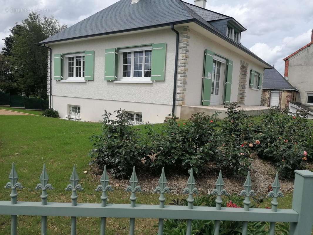 Photo 4 - Maison à LA CHARTRE-SUR-LE-LOIR