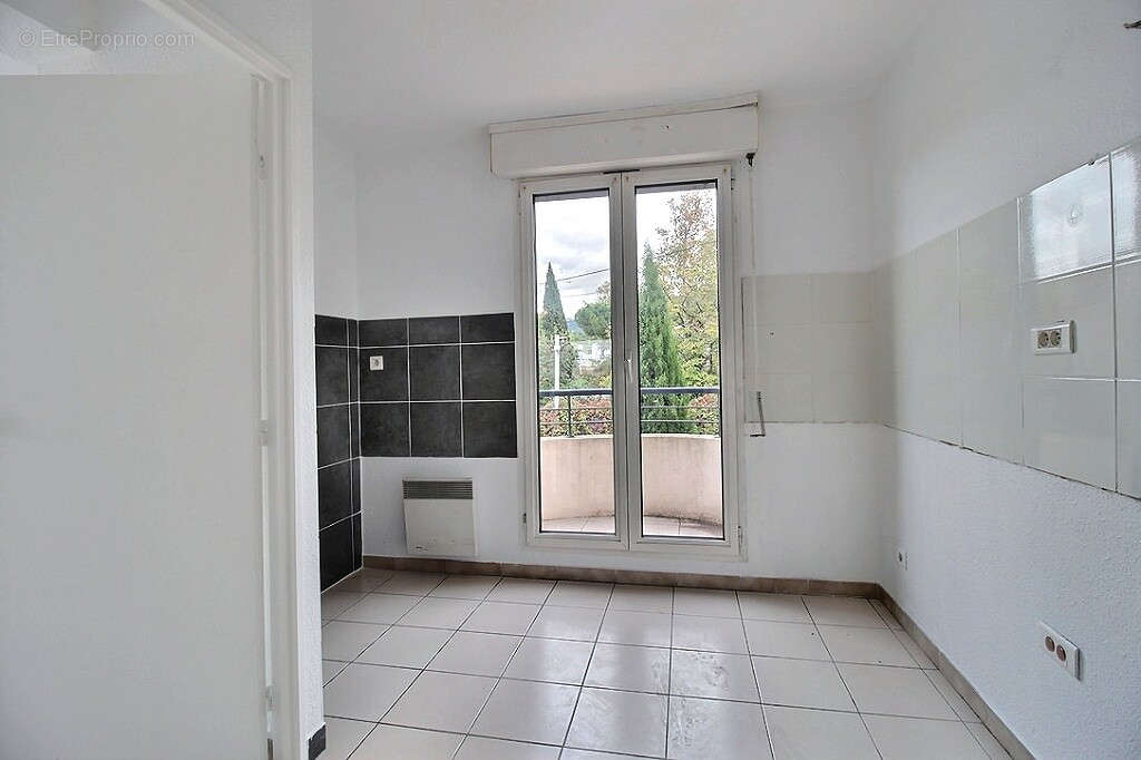 Appartement à MARSEILLE-15E