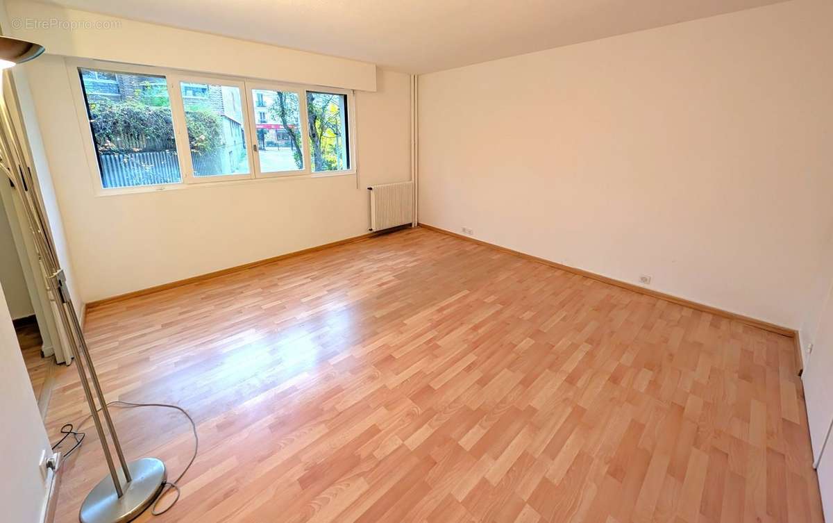 Appartement à PARIS-19E