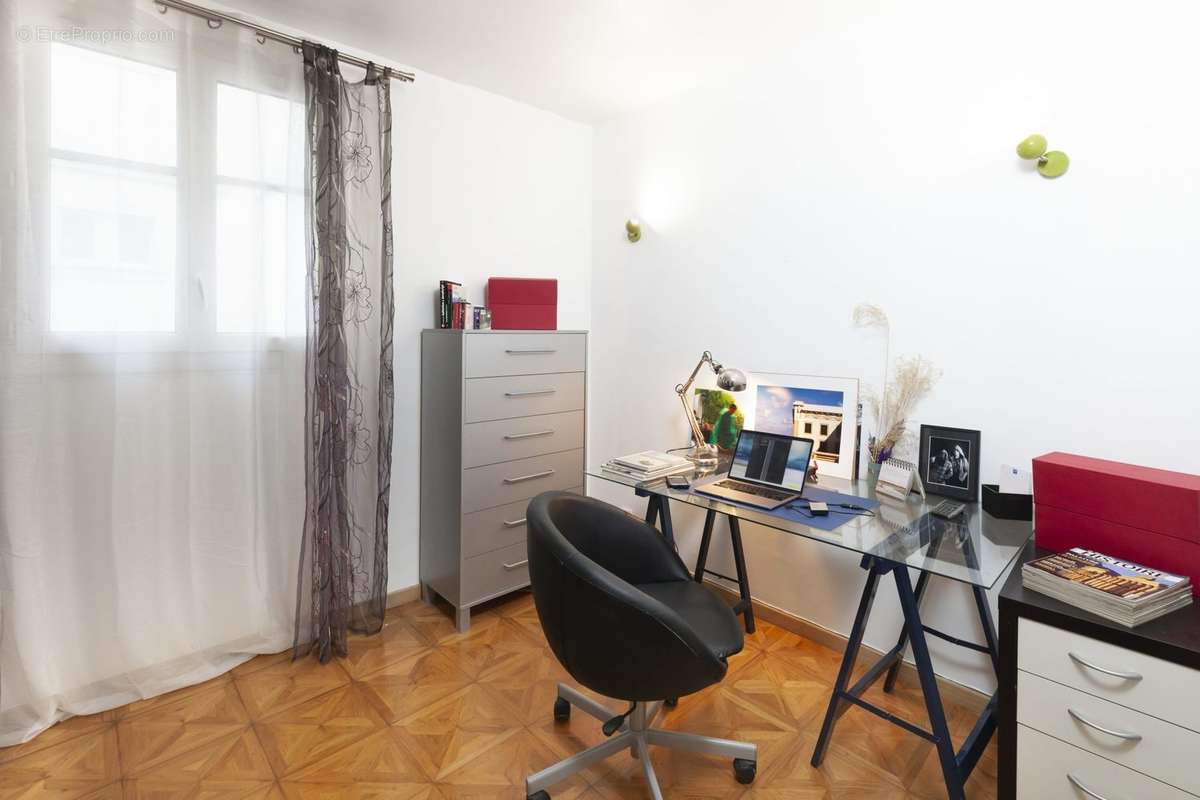 Appartement à PARIS-20E