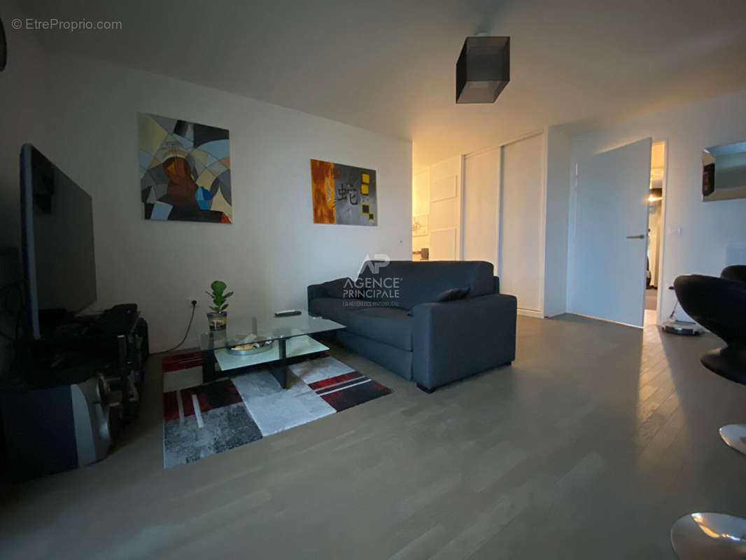 Appartement à NANTERRE