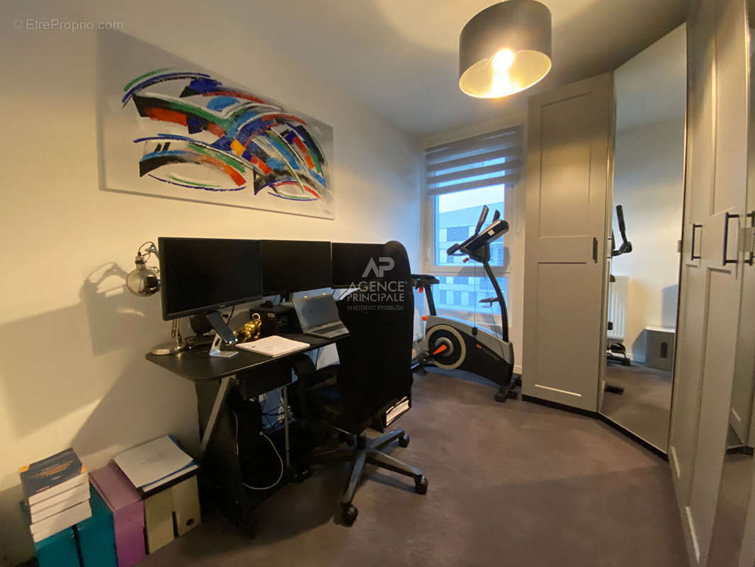 Appartement à NANTERRE