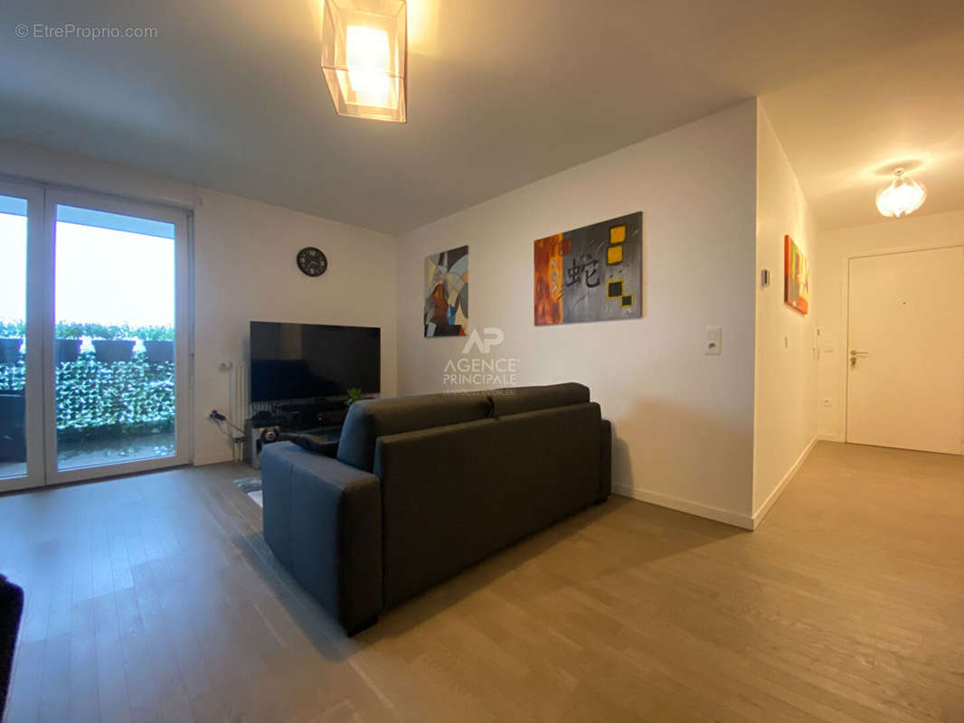 Appartement à NANTERRE