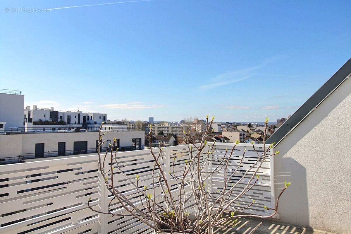 Appartement à COLOMBES