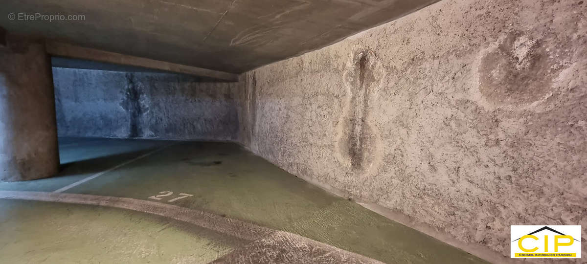 Parking à PARIS-19E