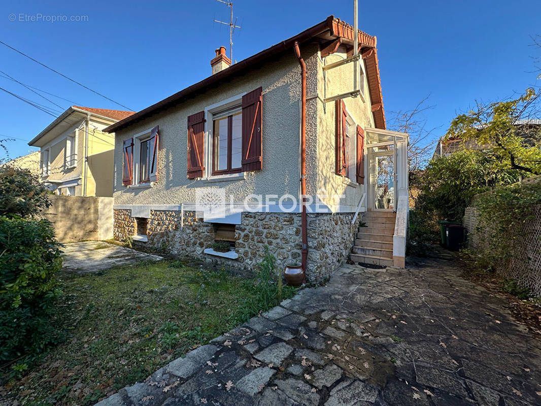 Maison à JUVISY-SUR-ORGE