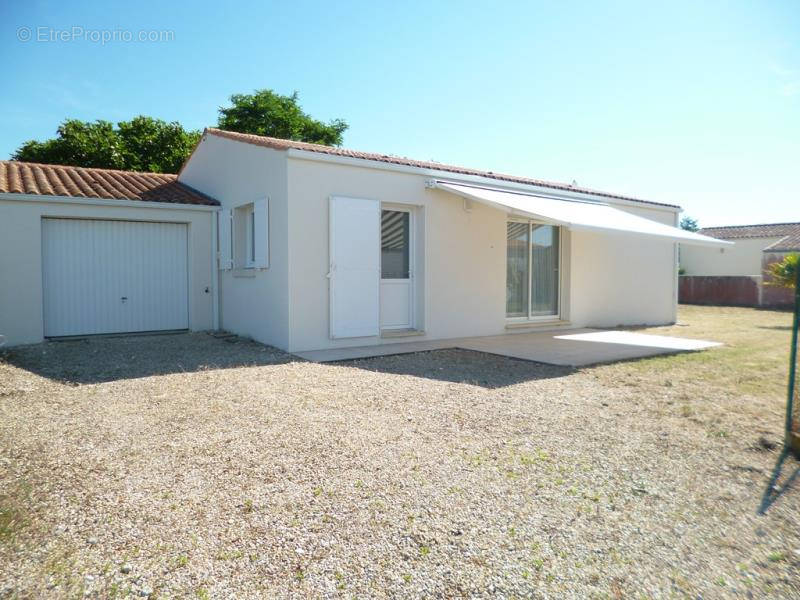 Maison à LA BREE-LES-BAINS