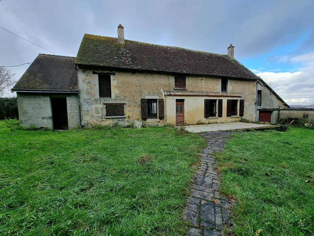 Maison à SAINT-JEAN-DE-LA-FORET