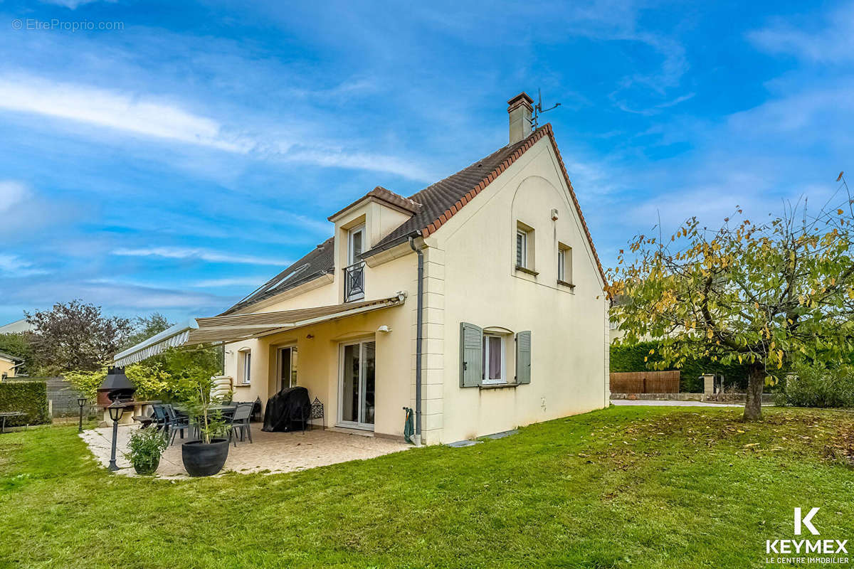 Maison à LA FRETTE-SUR-SEINE